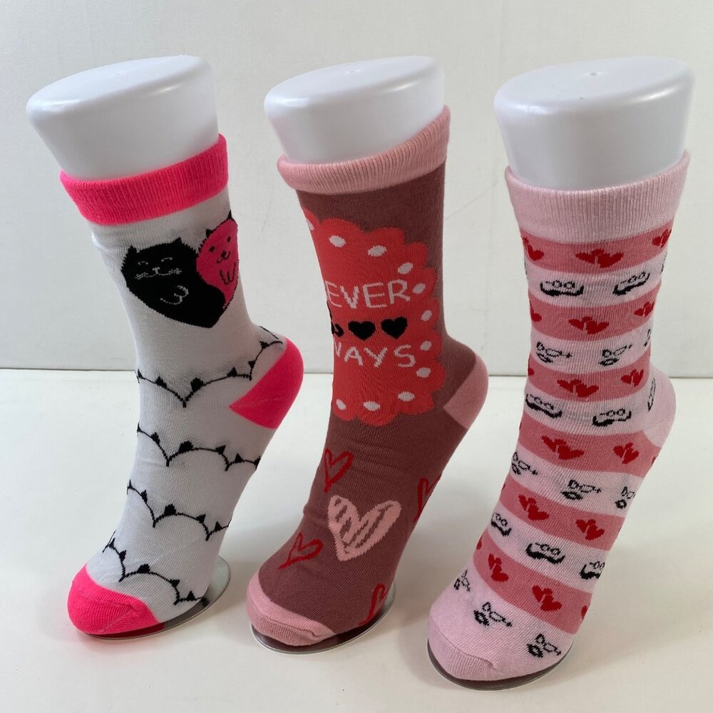 3-Pack Womens Valentines Themed Cat & Heart Design Novelty Socks